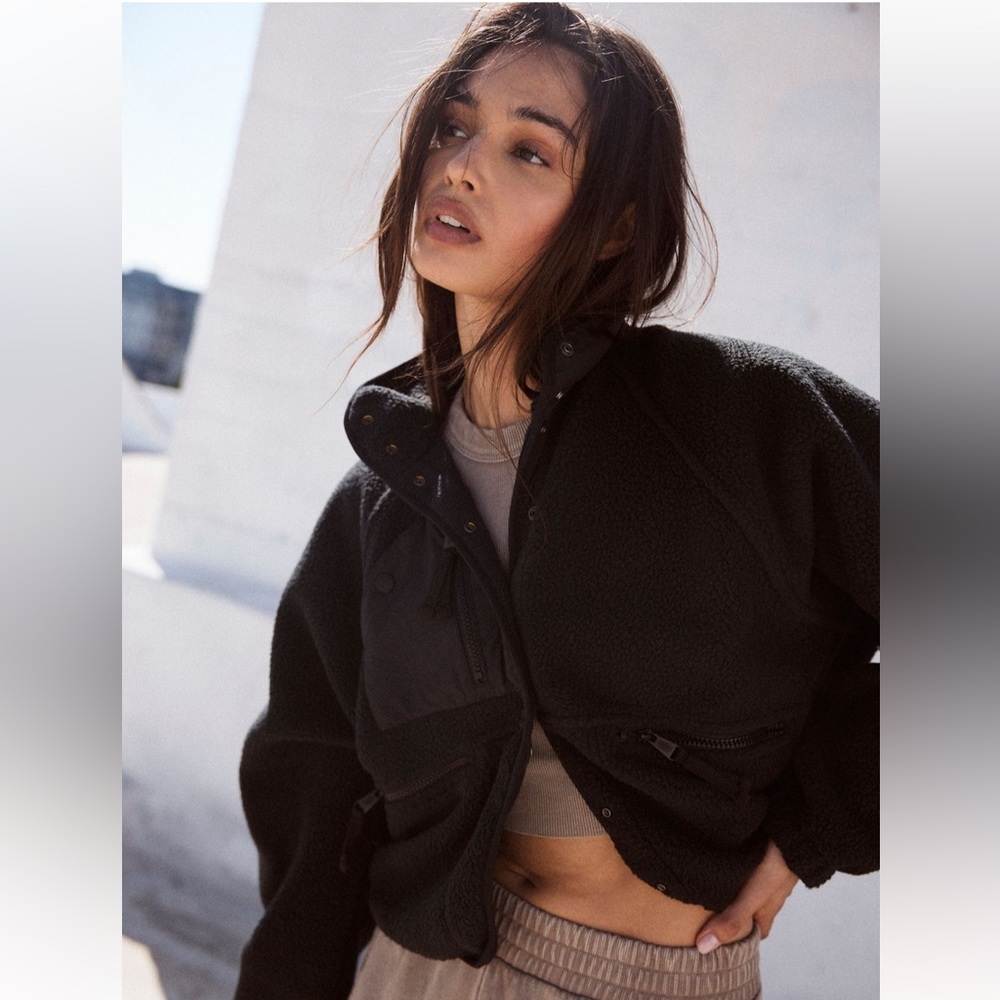 Free People Hit The Slopes Fleece Jacket 🖤